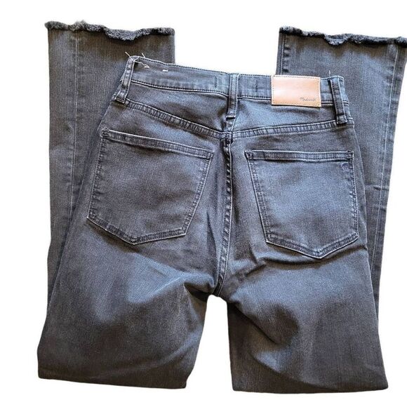 Madewell Jeans Women's 24 Black Cali Demi Boot Raw Hem Cropped Comfort - Picture 2 of 4